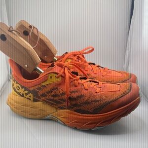 Hoka men’s speedgoat 5 size 9D